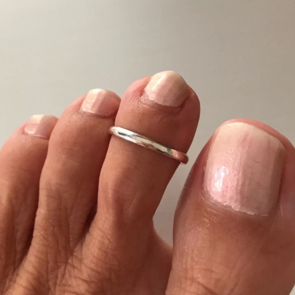 ⚡️ Toe Ring Adjustable! Cute! NEW